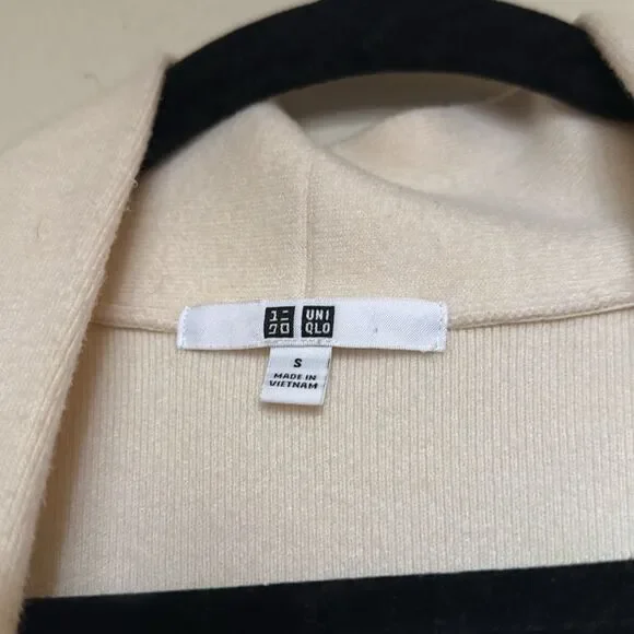 Uni Qlo | Cream Cardigan with Wrap Size Small - Picture 4 of 6